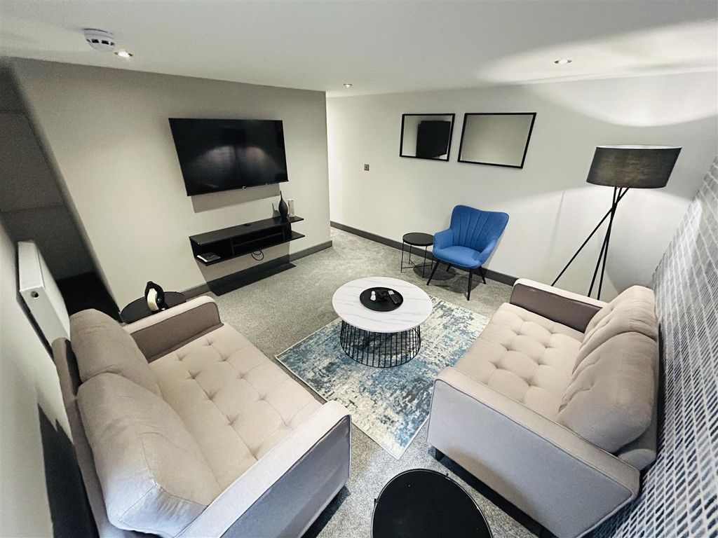 Property photo 2 of 8 Image00013.Jpeg