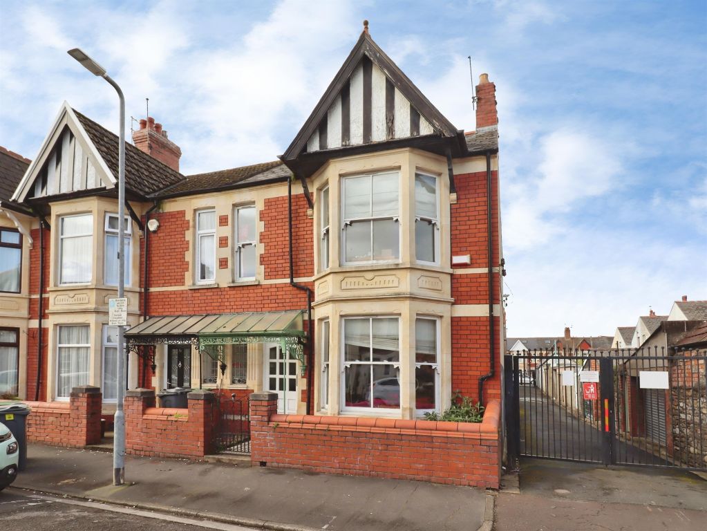 Property photo 1 of 18