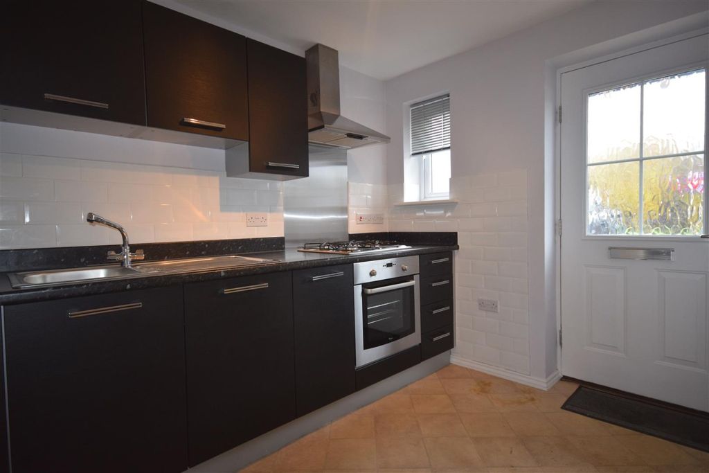 Property photo 2 of 7 5168773