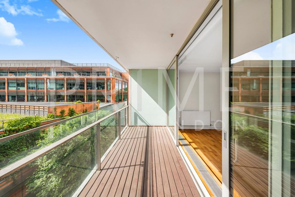 Property photo 2 of 13 Balcony2 (3).Jpg