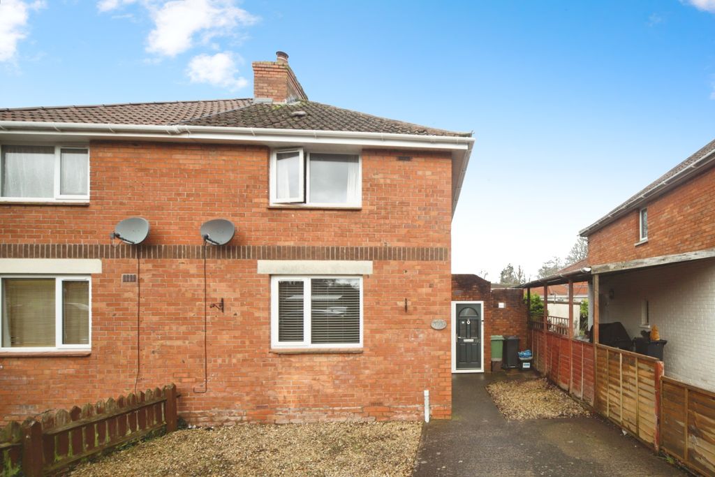 Property photo 1 of 19