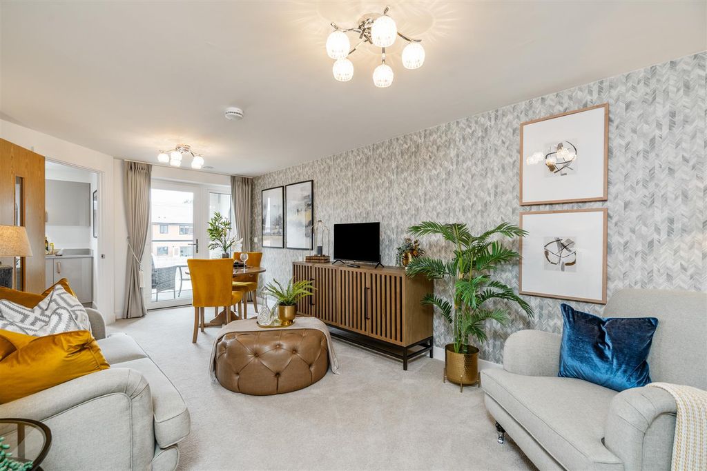 Property photo 2 of 19 Showroom Apartment 26_2.Jpg