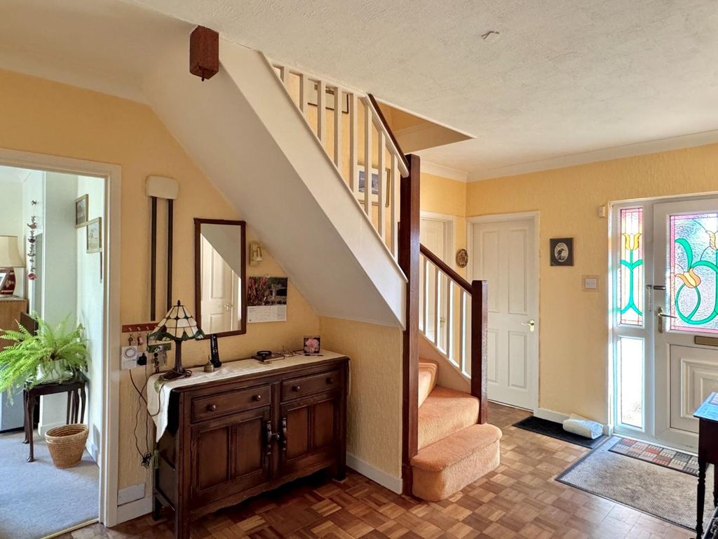 Property photo 2 of 26 Hallway