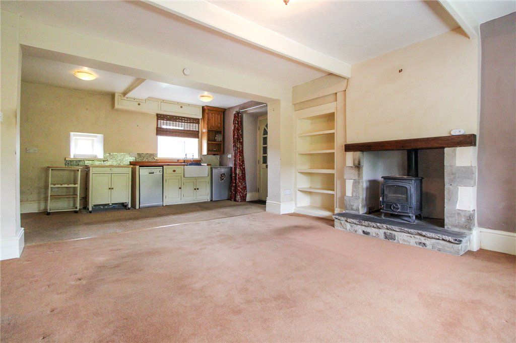 Property photo 3 of 13 Living Room