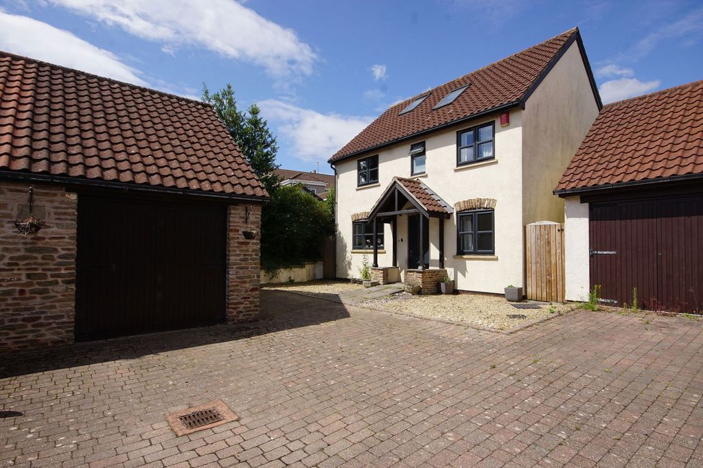 Property photo 1 of 37