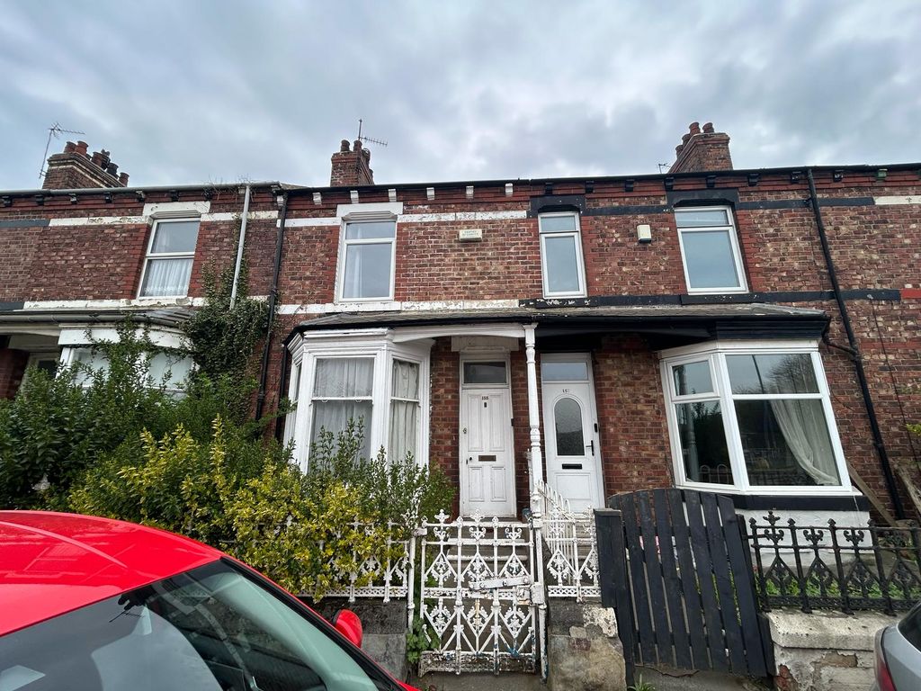 Property photo 1 of 10 External