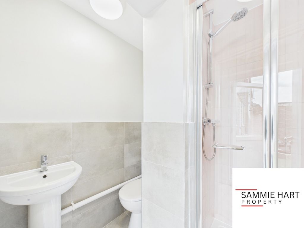 Property photo 2 of 4 4543611