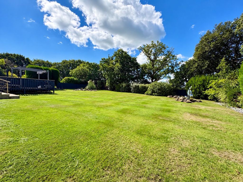 Property photo 2 of 29