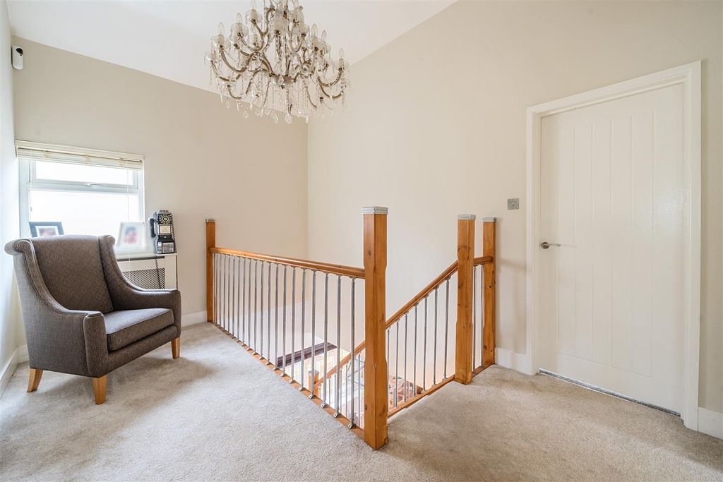 Additional image 8 of 4 bed detached house for saleStroud Farm Road, Holyport, Maidenhead SL6