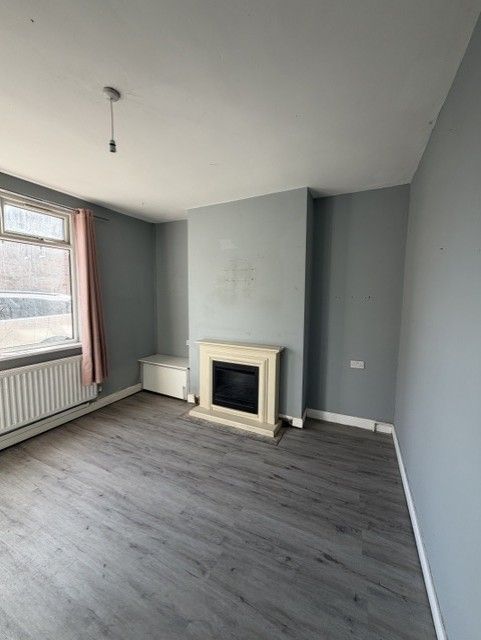 Property photo 2 of 15 Ccb9A8Ea-87F6-4Bb4-91d6-0A2596923Df2