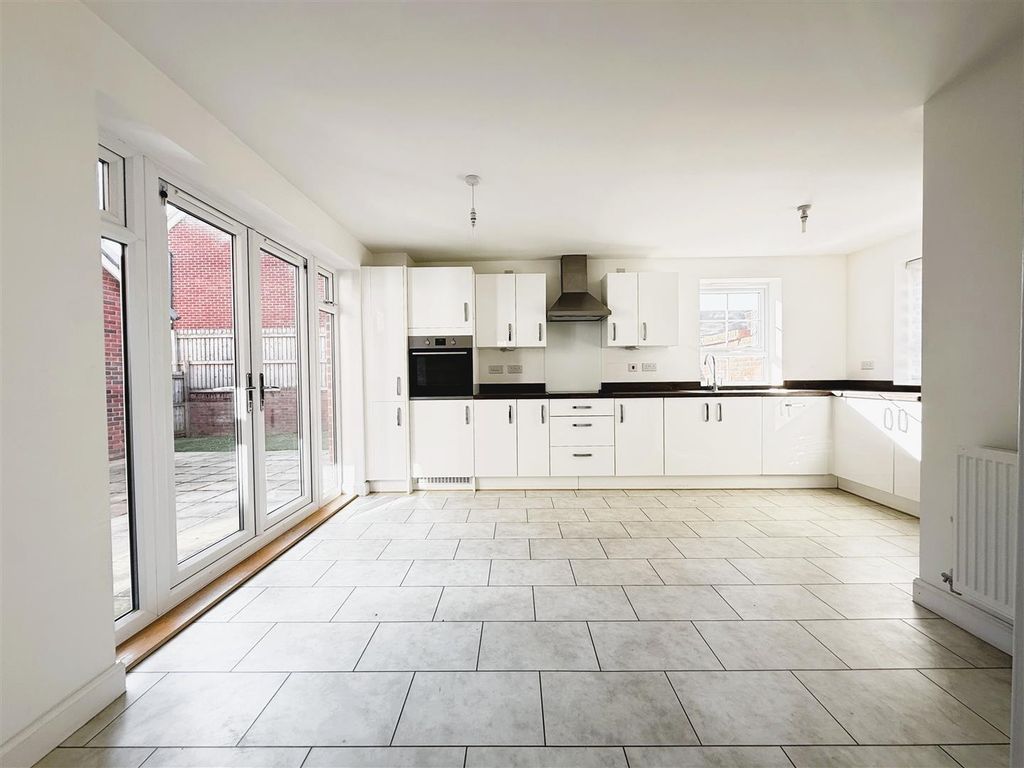 Property photo 2 of 13 Img_5819.Jpeg