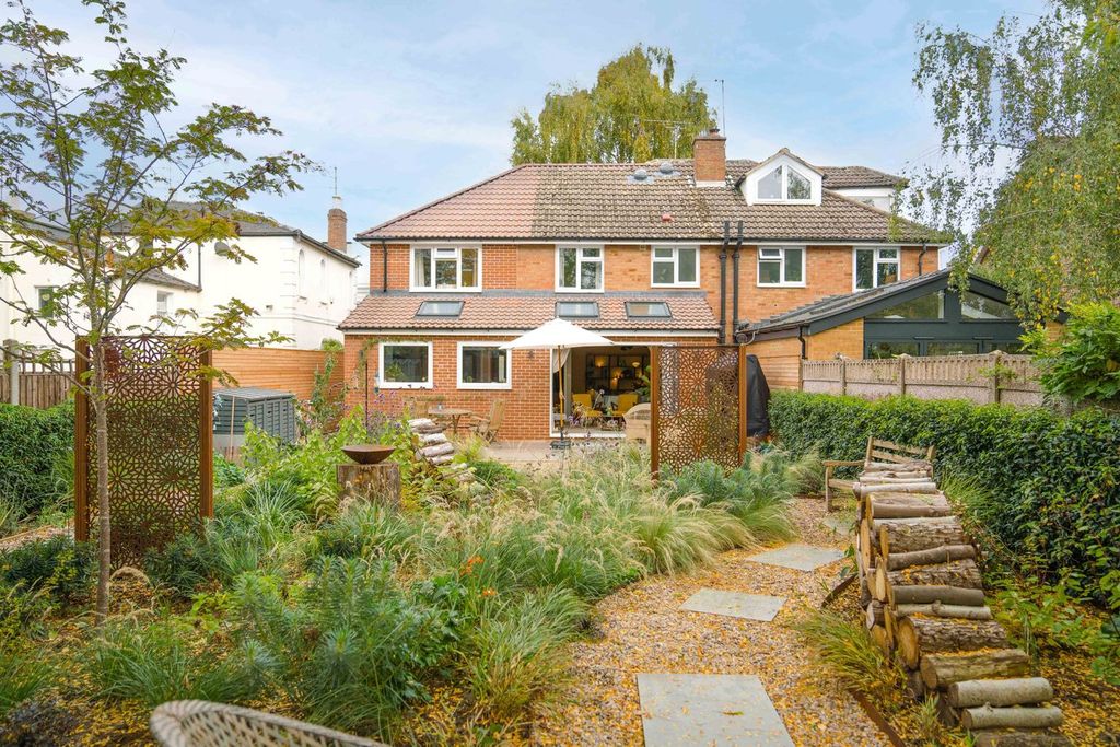 Property photo 1 of 21