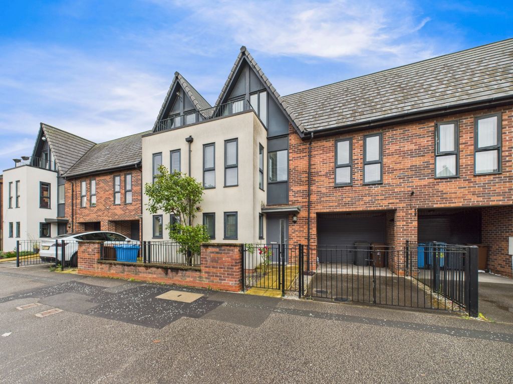Property photo 1 of 15 4478581