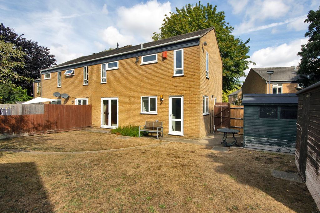 Property photo 2 of 17