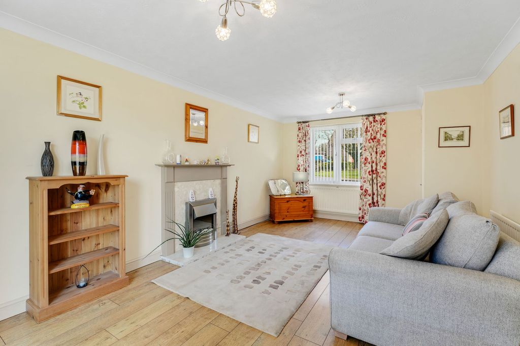 Property photo 2 of 22