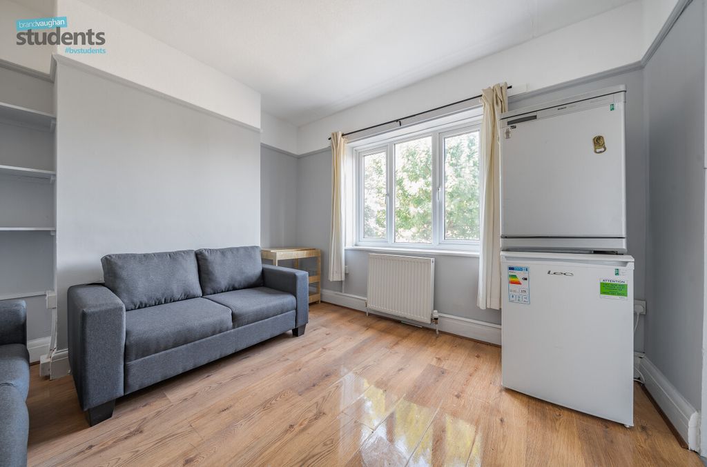 Property photo 3 of 10 Fe972652-1A45-426...