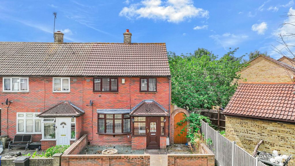 Property photo 1 of 27