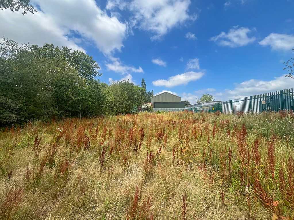 Property photo 2 of 3
