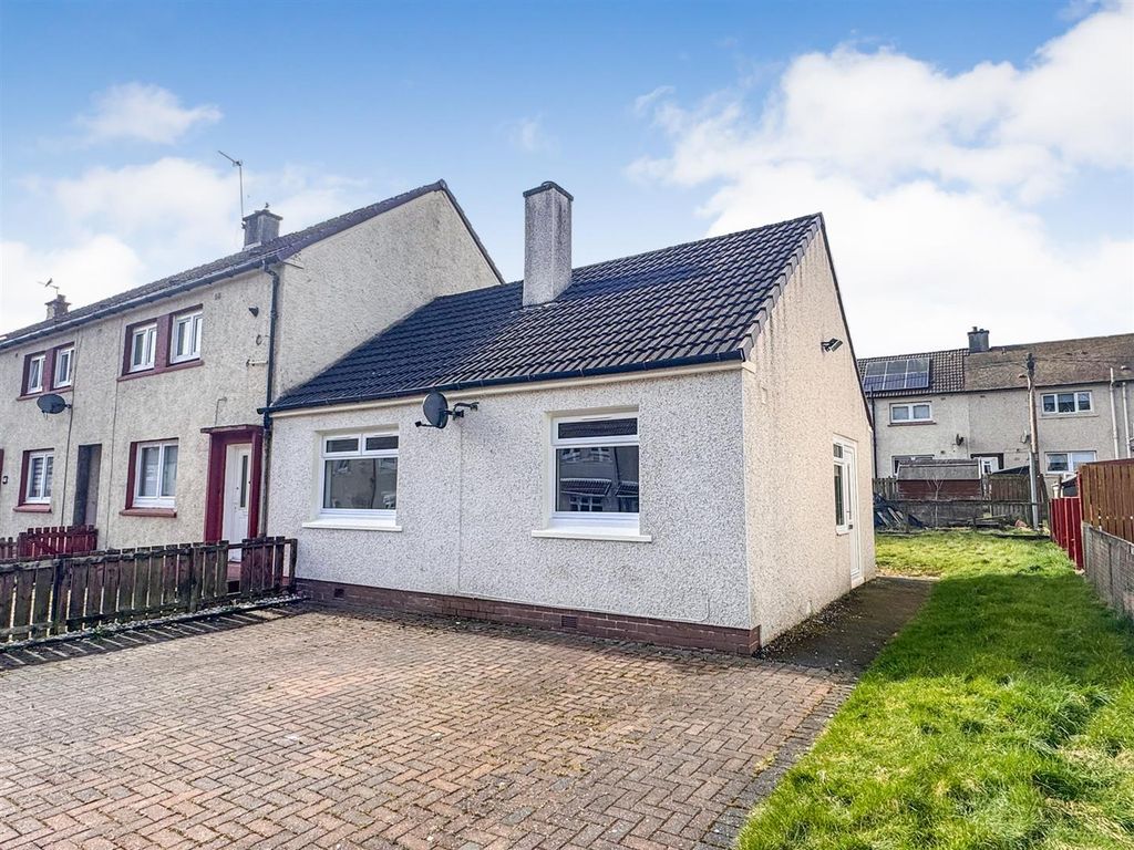 Property photo 2 of 16