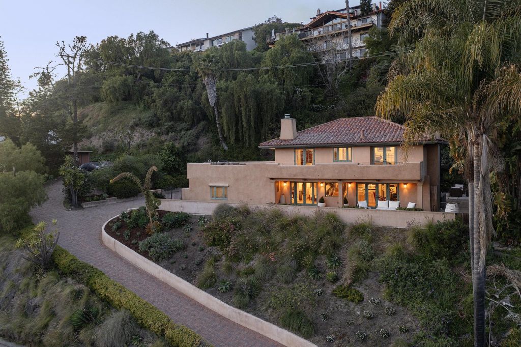 Property photo 3 of 10 <Alttext/>