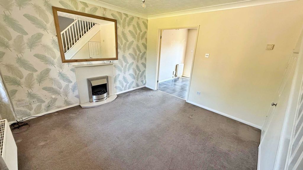 Property photo 2 of 12 Photo 5