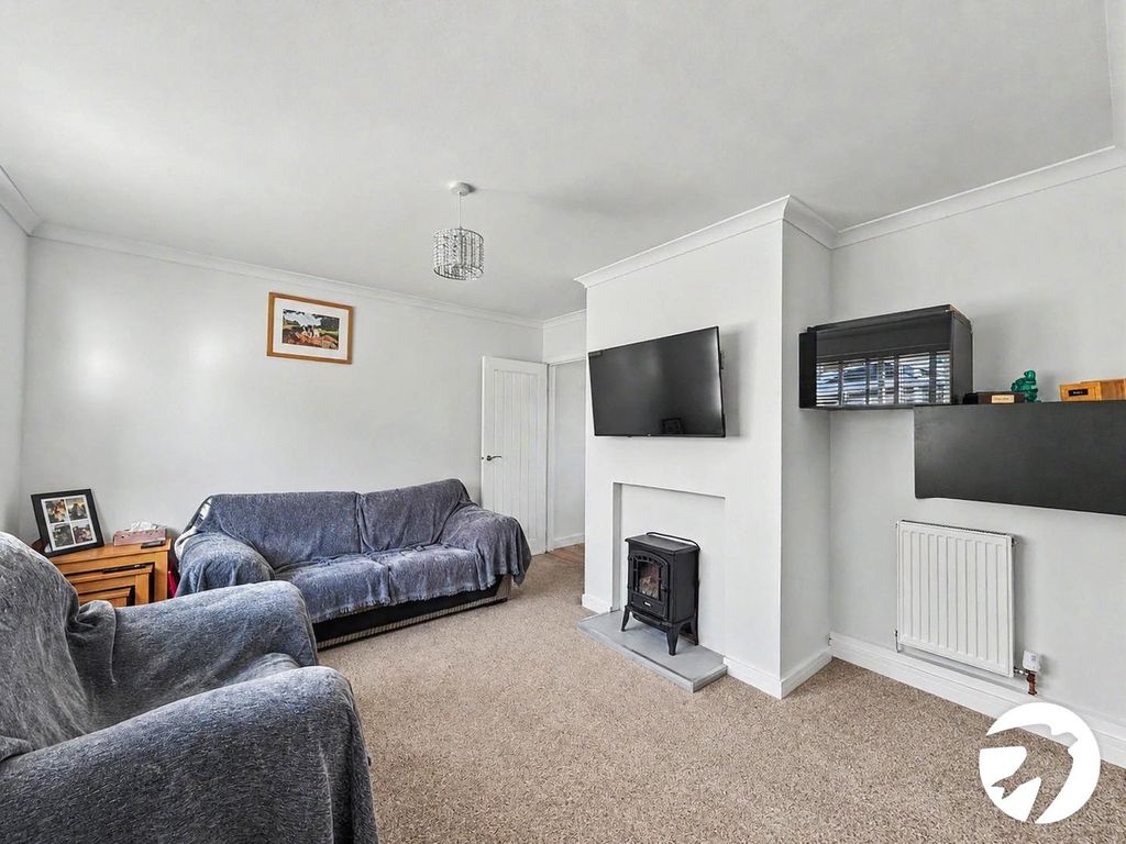 Property photo 2 of 19 Picture No. 13