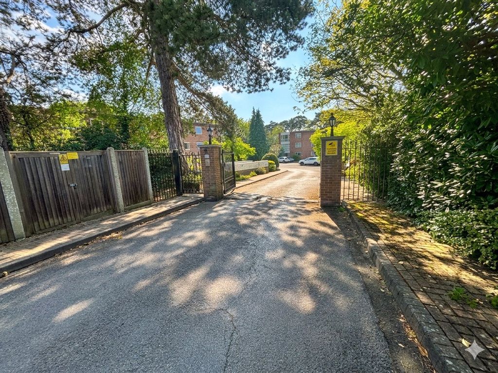 Property photo 1 of 10 Picture No. 07