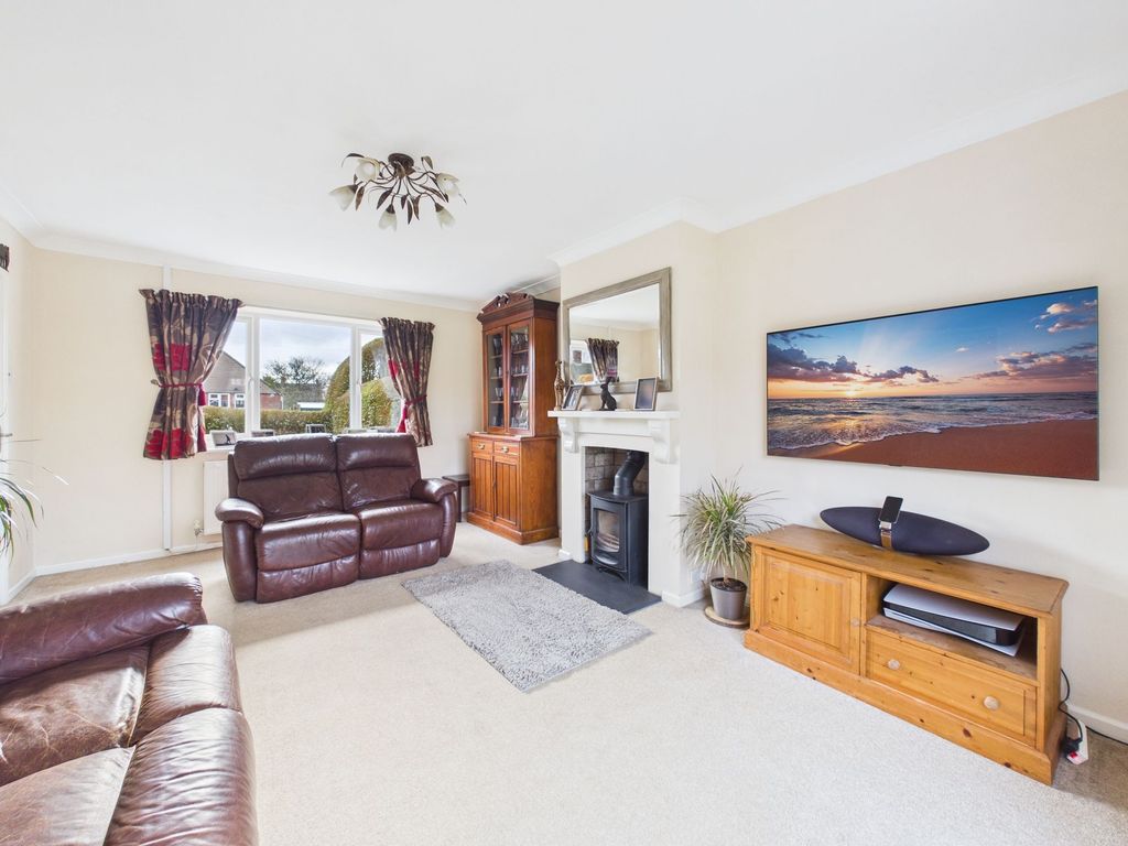 Property photo 3 of 25