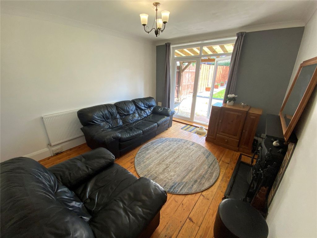 Property photo 2 of 25 Picture No. 03