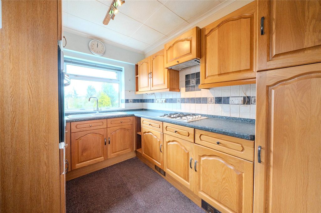 Property photo 2 of 12 Picture No. 43