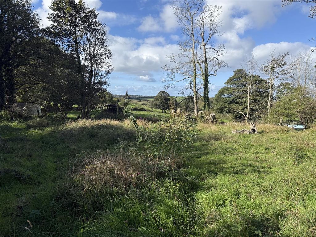 Property photo 1 of 7 Plot