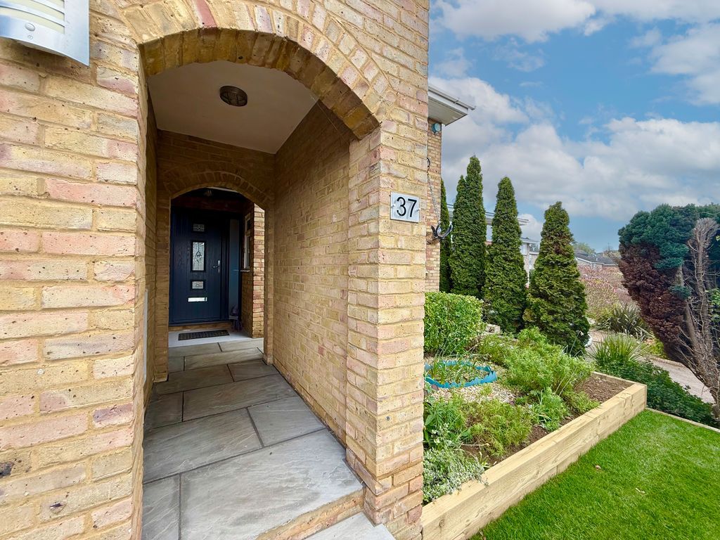 Property photo 2 of 26 Front