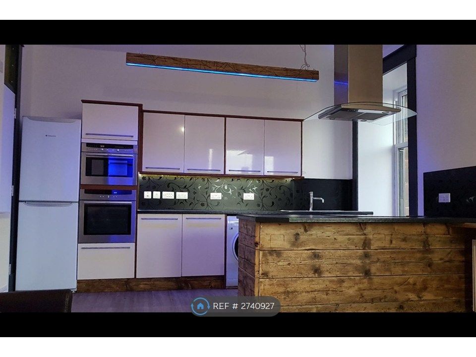 Property photo 1 of 14 Kitchen