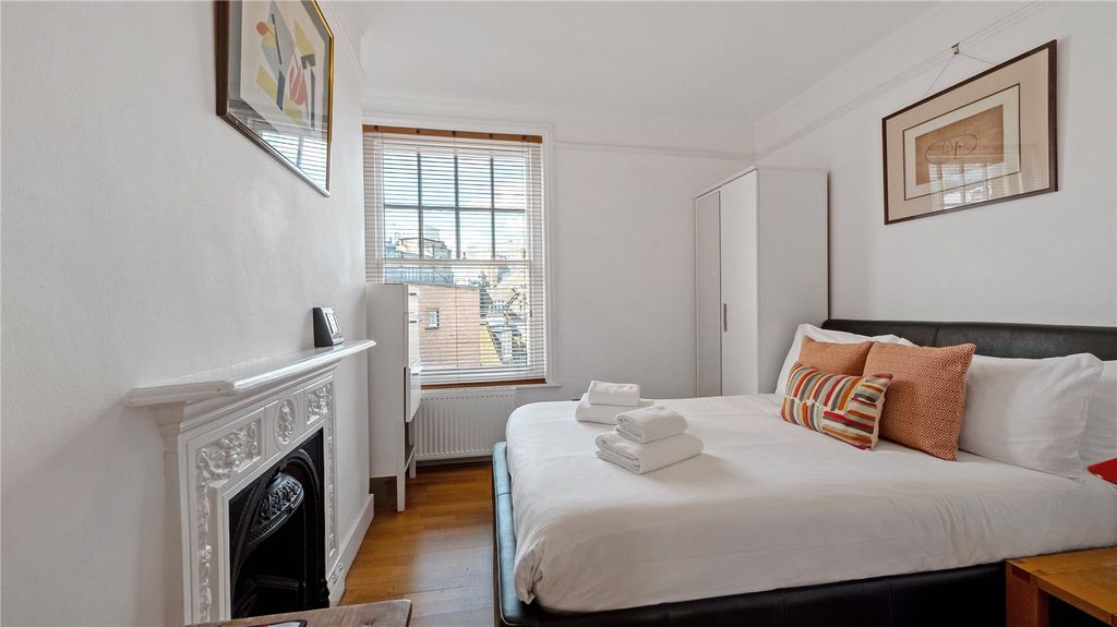 Property photo 3 of 6 Picture No. 04