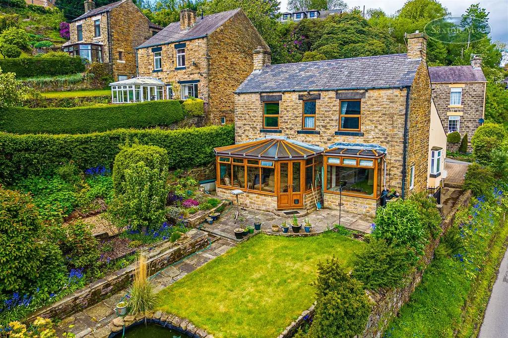 House in Sheffield, Stocksbridge - View 3
