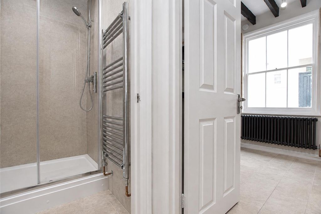 Property photo 3 of 8 Shower