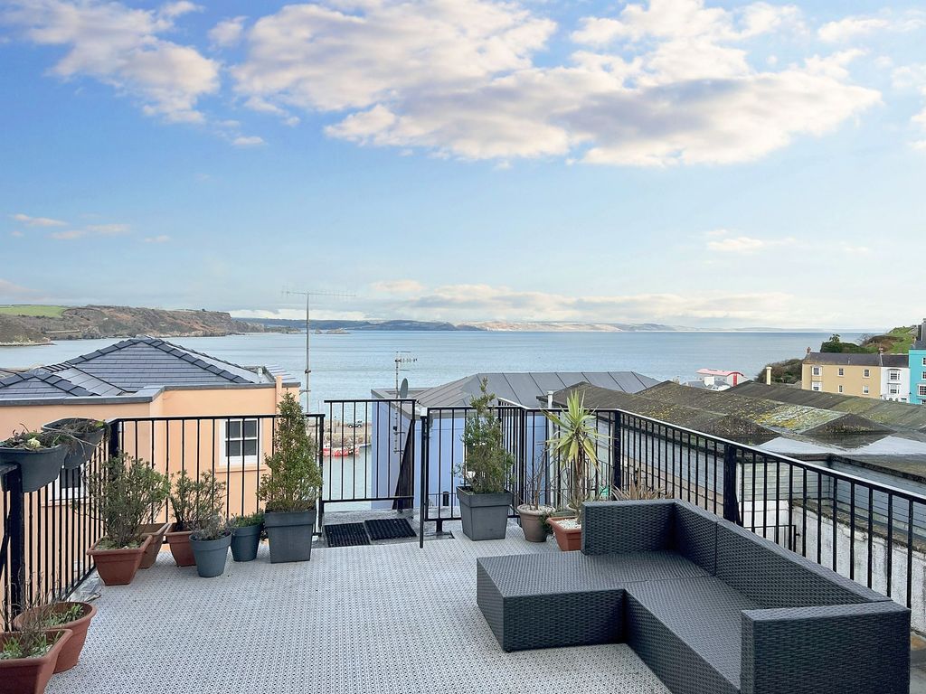 Property photo 1 of 44