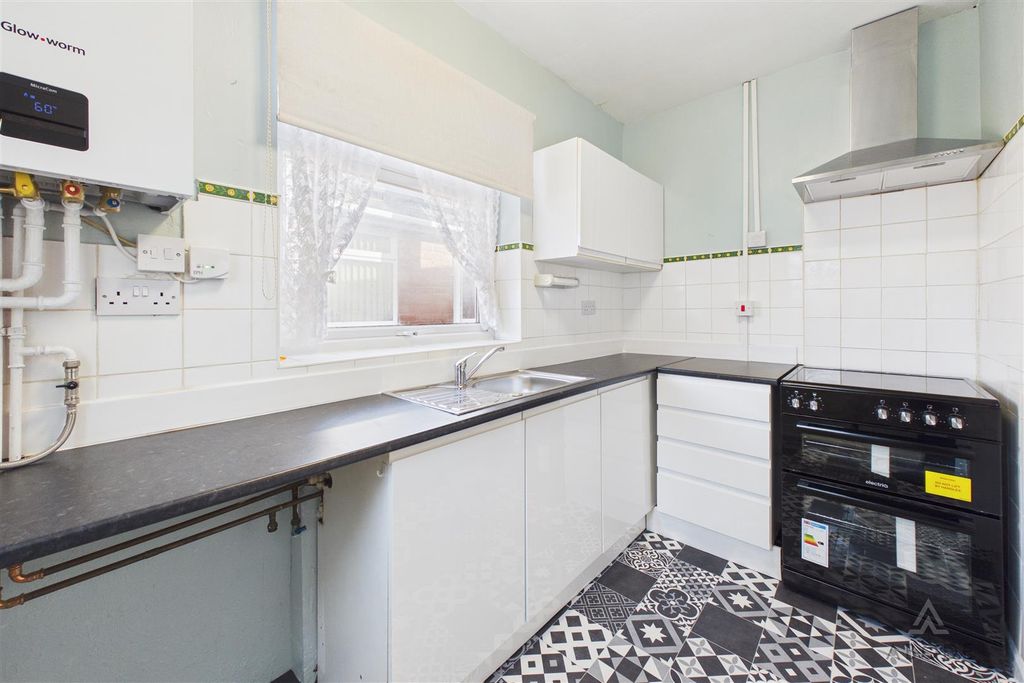 Property photo 3 of 17 Cam02544G0-Pr0365-Still002.Jpg