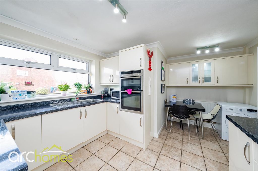 Property photo 3 of 29 Dsc04561-Edit.Jpg