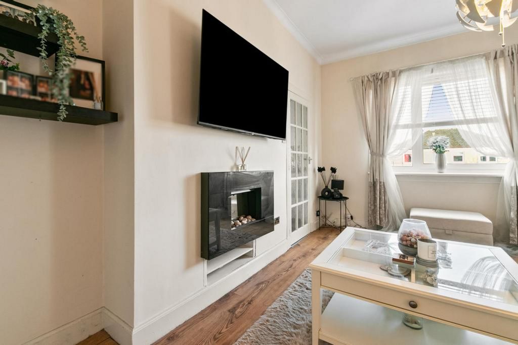 Property photo 3 of 21