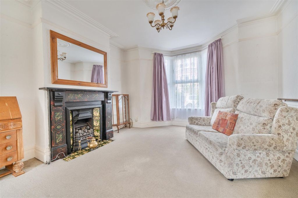 Property photo 2 of 14 Living Room 2.Jpg