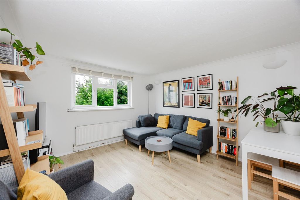 Property photo 2 of 15 Granville Road, 6 Flat E- 1.Jpg