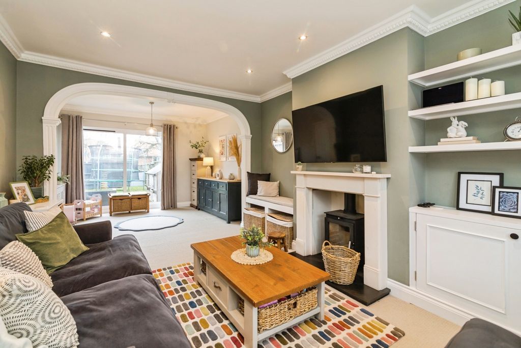 Property photo 3 of 20 Sitting Room