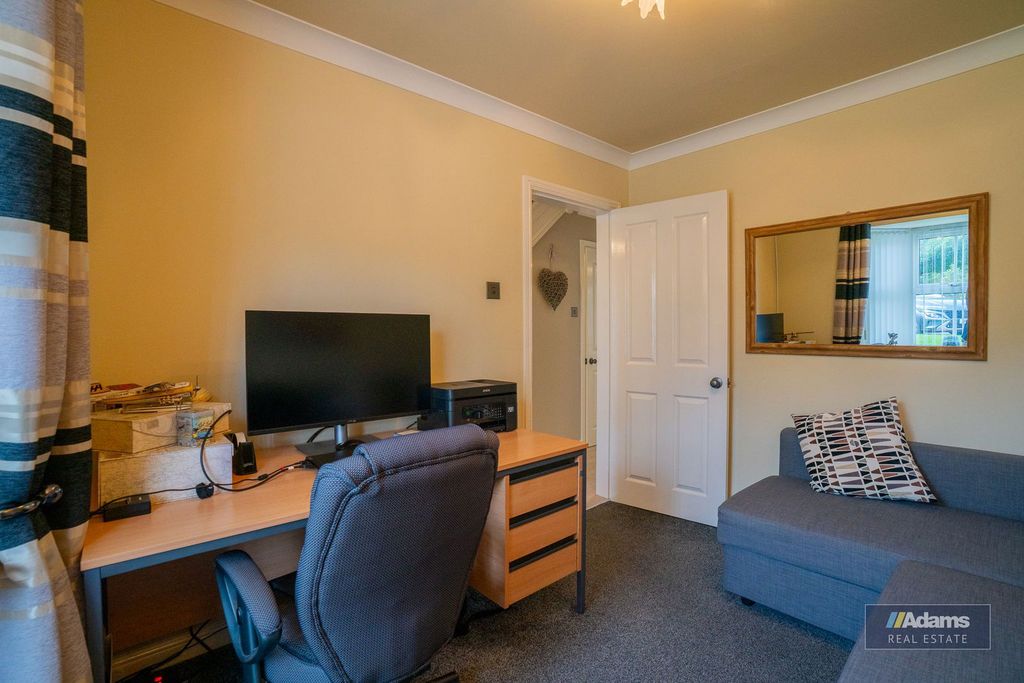 Property photo 3 of 39