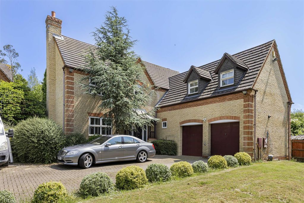 Property photo 1 of 27