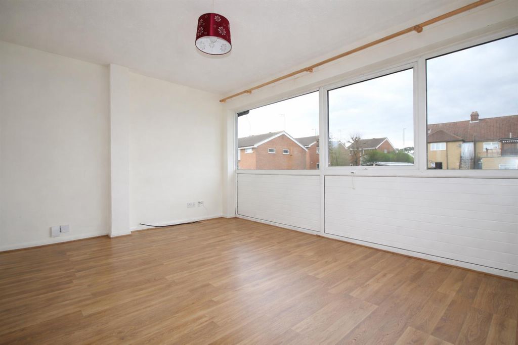 Property photo 2 of 5 5253927E-E649-4A75-Bc09-7847A162B75C.Png