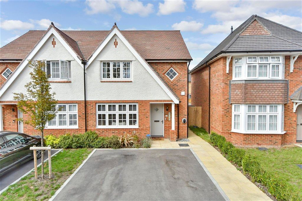 Property photo 3 of 8 External (Web)