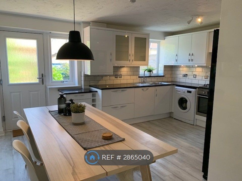 Property photo 1 of 35