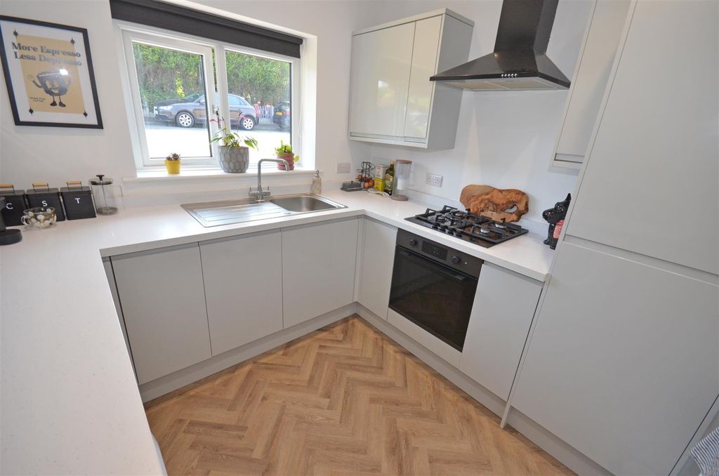 Property photo 3 of 27 01B.Jpg