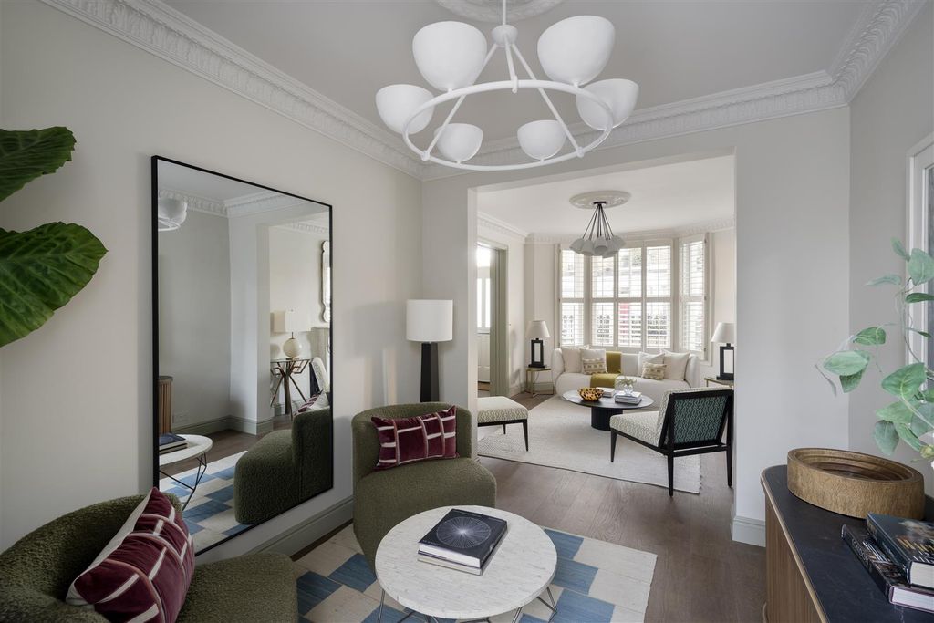 Property photo 2 of 35 Maskells-7 Victoria Gardens-9_Hi.Jpg